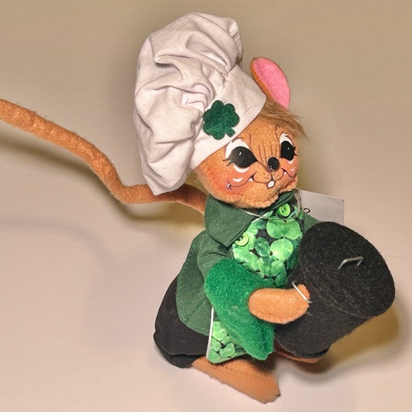 Annalee 6” Irish Chef Mouse with Chef Hat Coat and Shamrock Apron. NWT - Picture 3 of 14